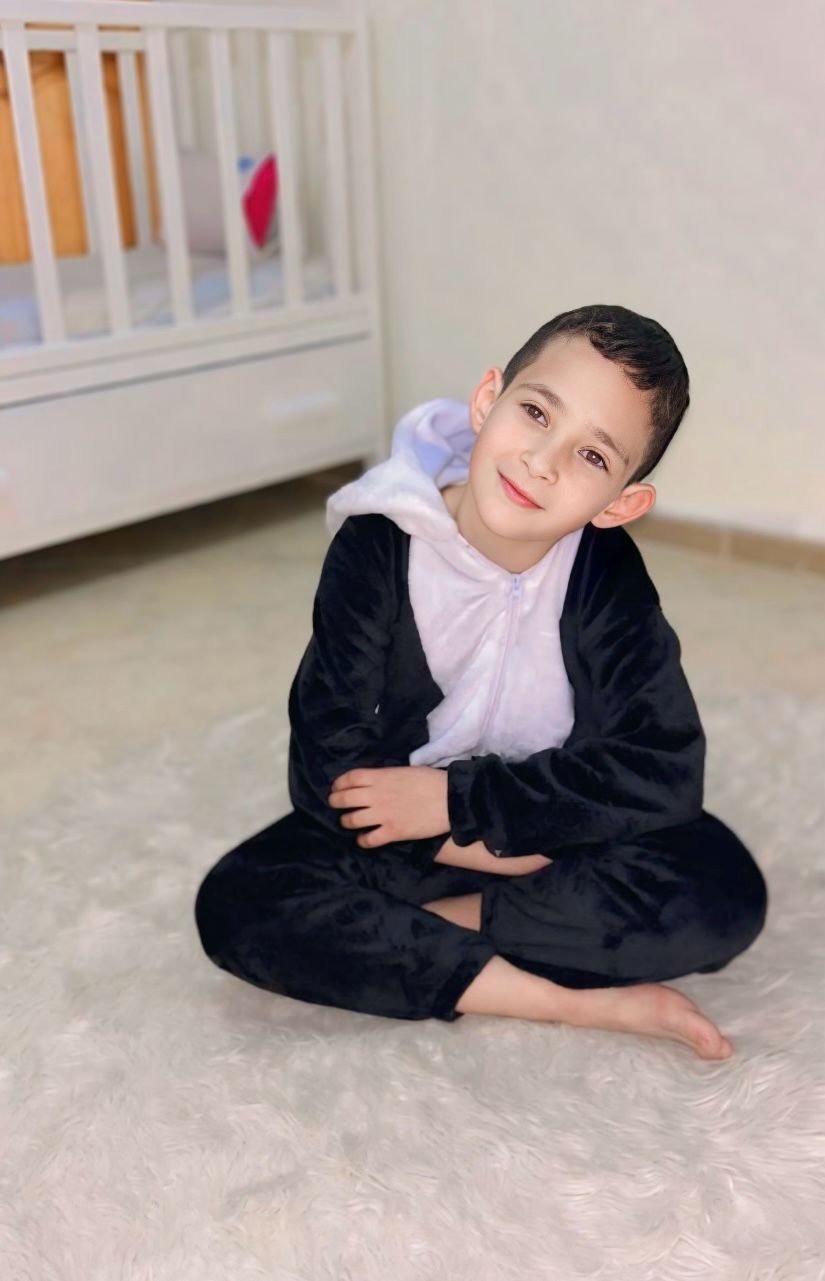 🌟 راحة ومرح في بيجاما وحدة.. لطفلك جو دافئ ومميز فالمنزل